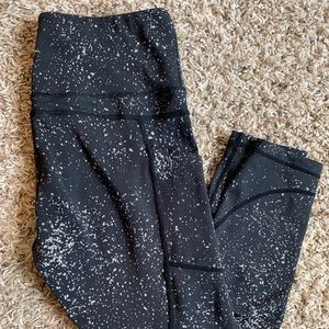 Zyia black Reflective light and tight